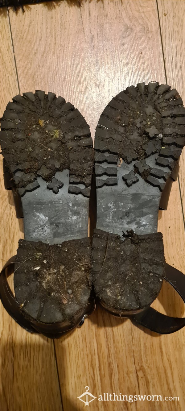 Big Sexy Sandals, Size UK 8.