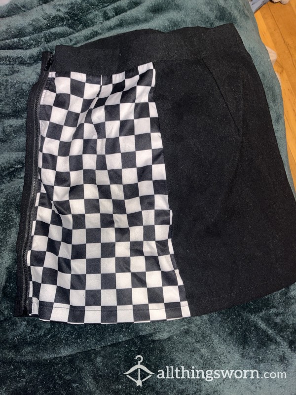 Black And Checker Split Slut Skirt🖤🖤