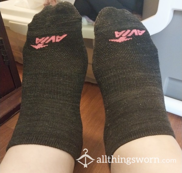 Black And Pink Avia Ankle Socks