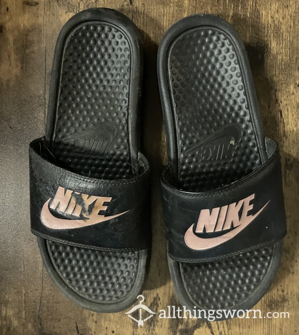 Black And Pink Nike Slides