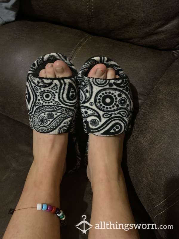 Black And White Paisley House Slippers