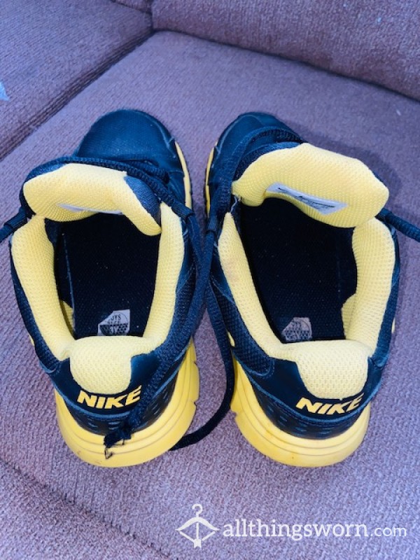 Black And Yellow Nike Trainers