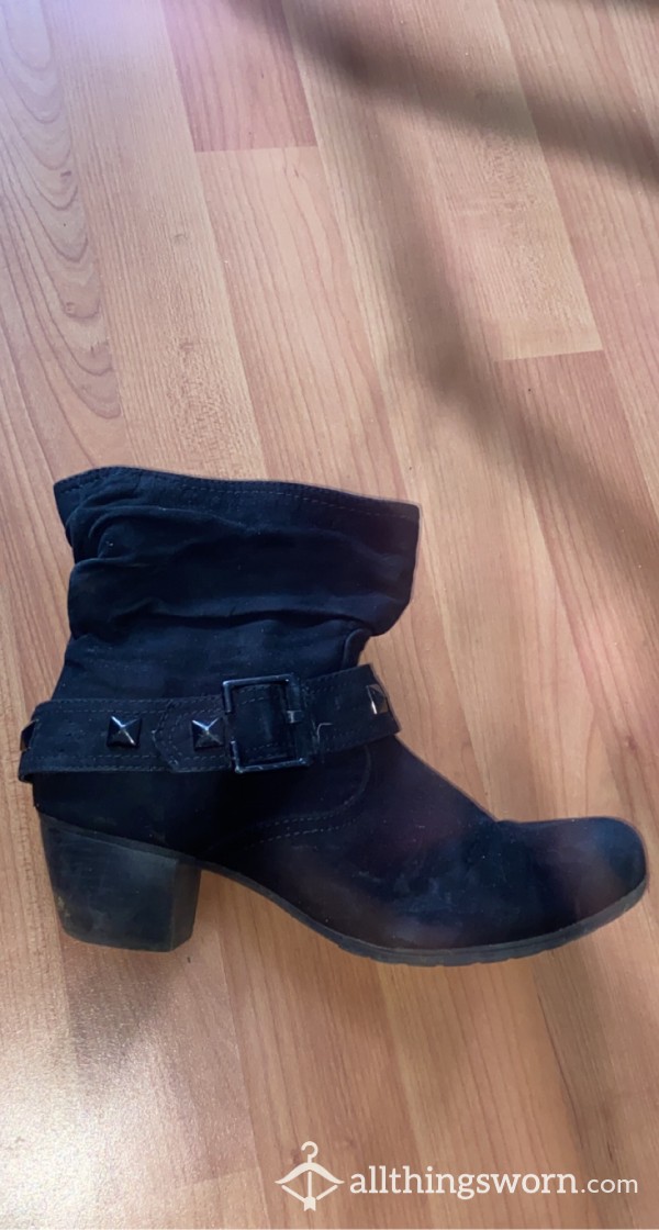 Black Ankle Boot With Short Heel