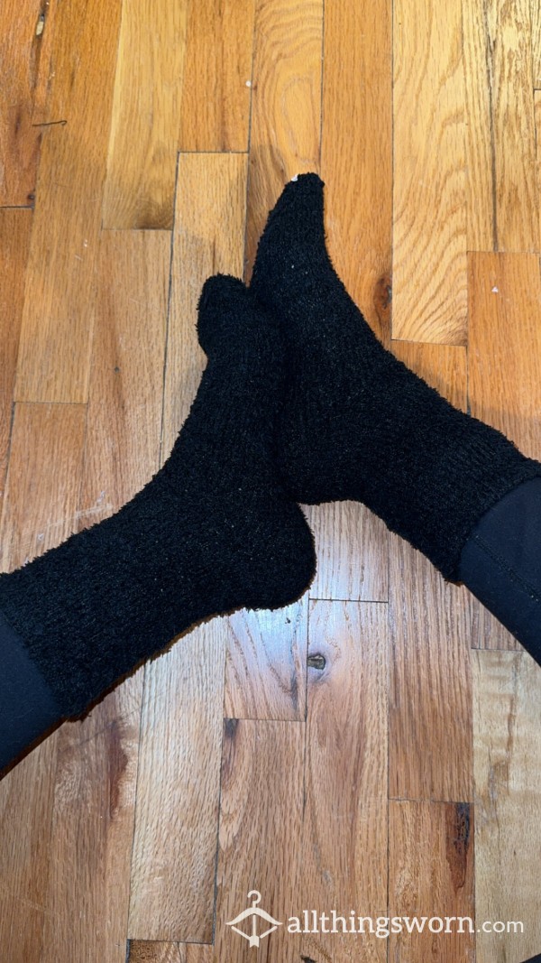 Black Crew Fuzzy Socks