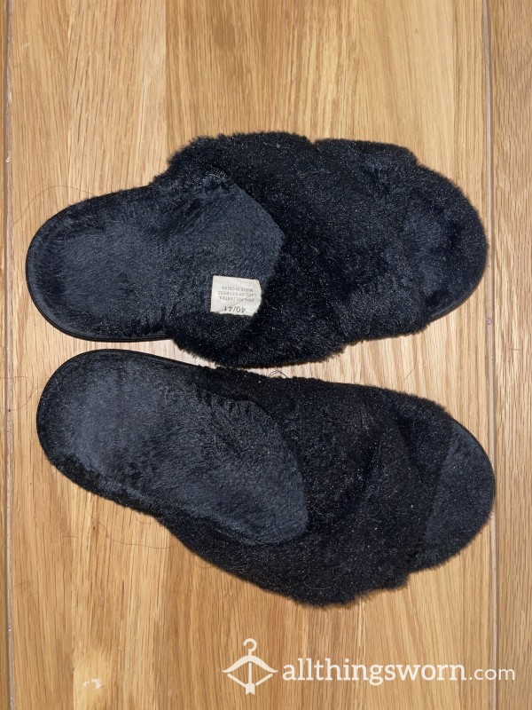 Black Fluffy Worn Slippers
