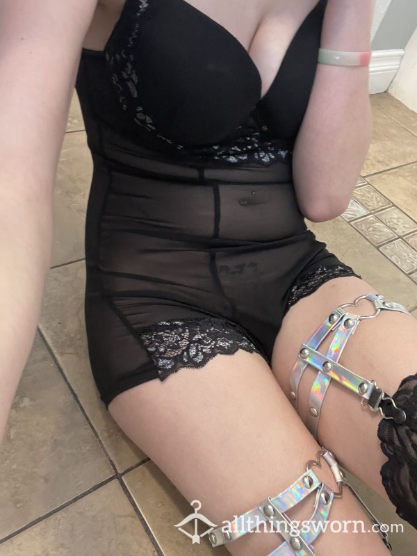 Come See Black Foot!! Watch Me Pose In These Knee High Stockings, Feet And Nudies, In My Black And Silver Mesh Lingerie To Match And My Shiny Heart Designed Holders, A Must See, Play With Me