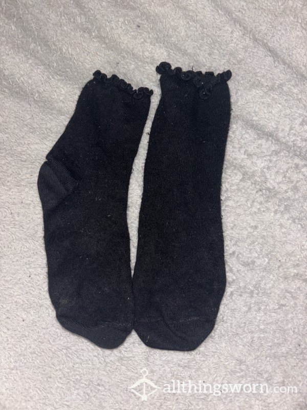 Black Frilly Ankle Socks