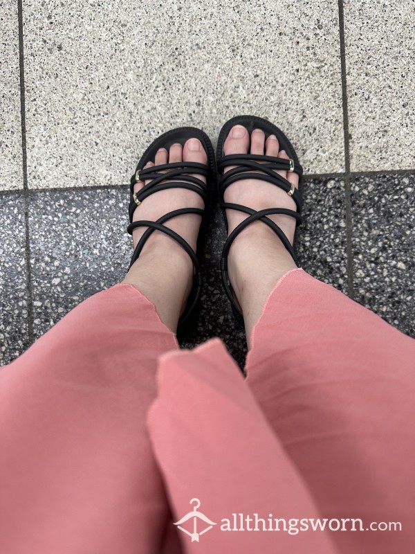 🖤SOLD🖤 Black Japanese Summer Flats (Almost 2 Years Wear)