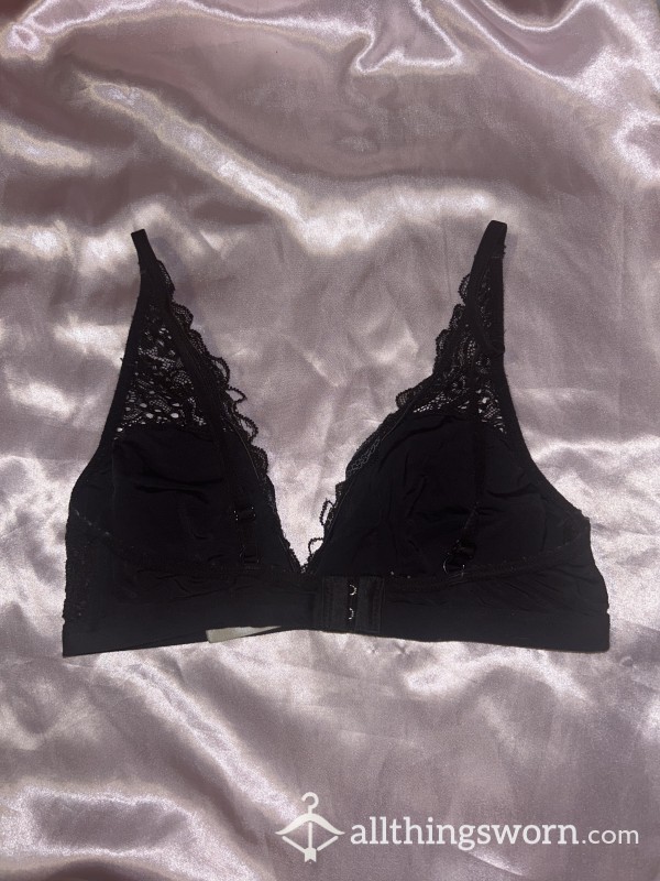 Black Lace Aeropostale Bralette Extremely Worn And Old
