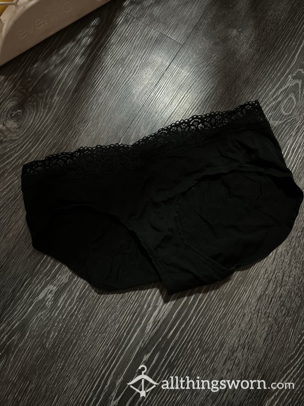 Black Lace Full Butt Worn Panties