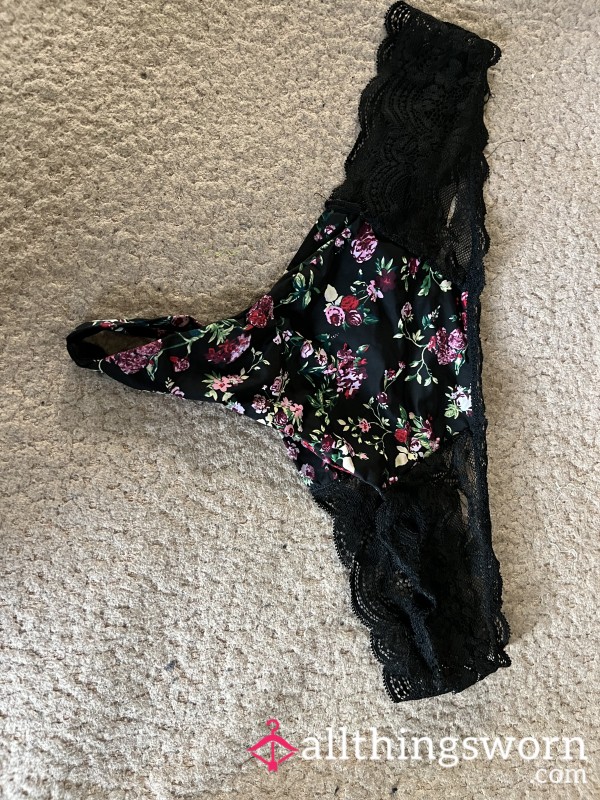 Black Lace Thong With Flowers