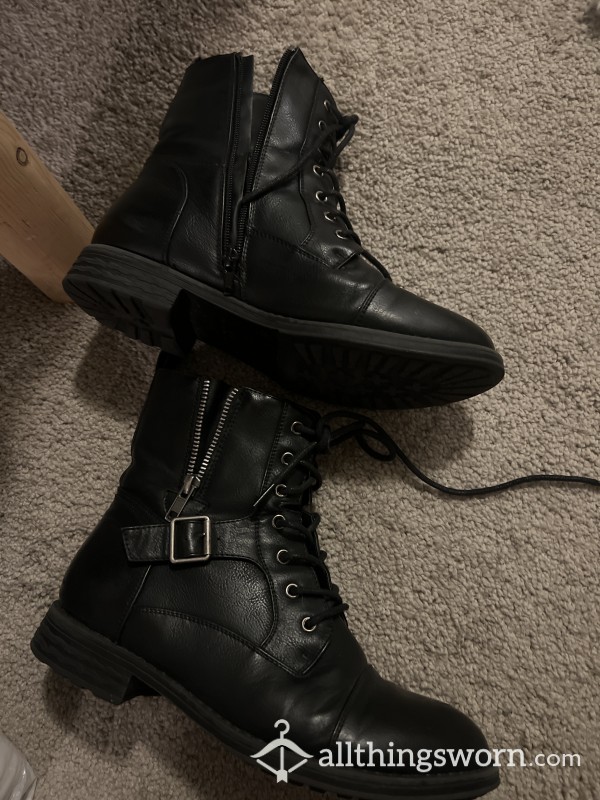 Black Lace-up Boots (very Old)