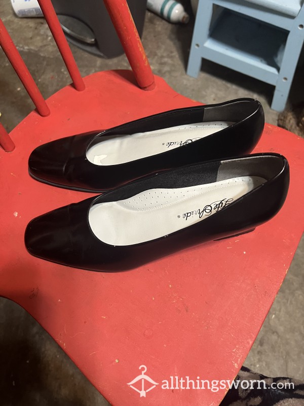 Black Mid Heel Shoe