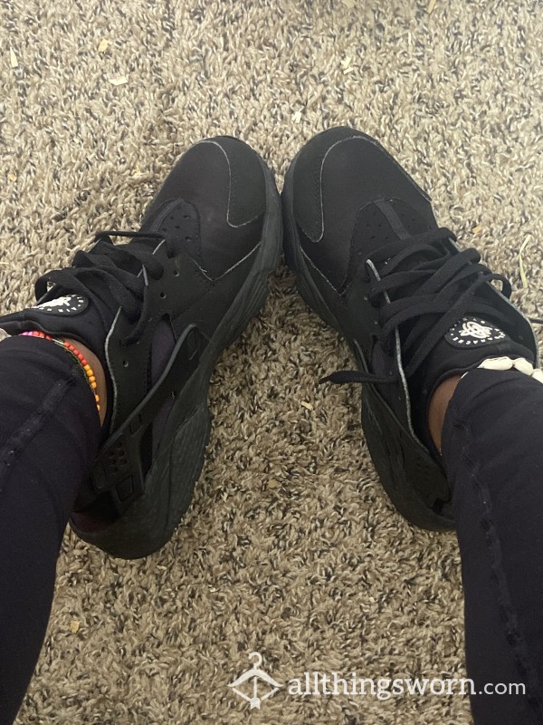 Black Nike Sneakers