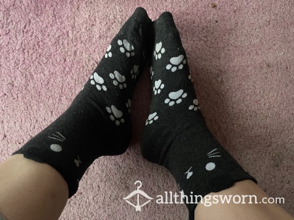 9 Day Worn Black Paw Print Cotton Crew Socks Sealed And Ready To Ship 🖤