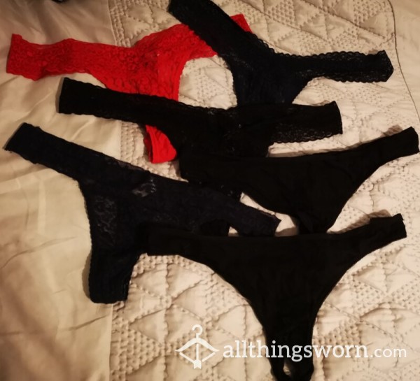 Black / Red Thongs