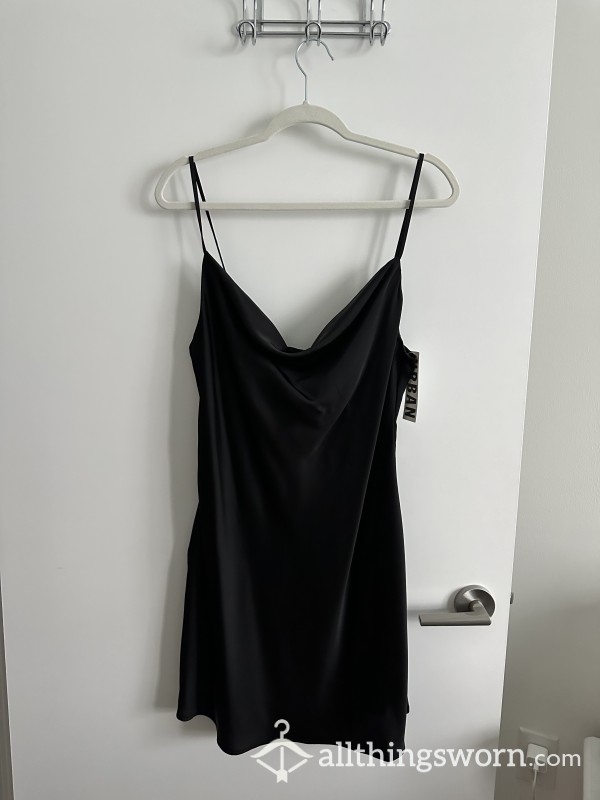 Black Slip Cowl Neck Mini Dress (Size Large) 🖤🖤