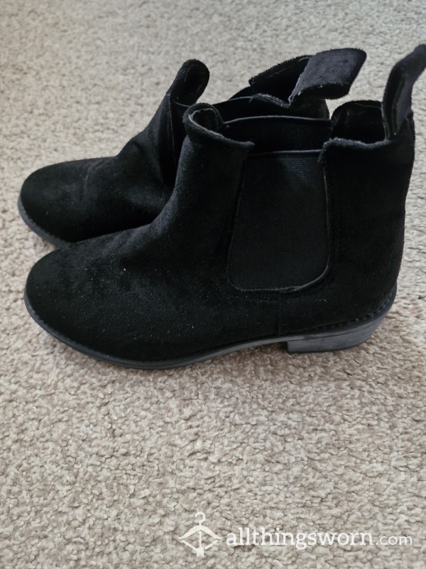 Black Slip On Fauxe Suede Chelsea Boots