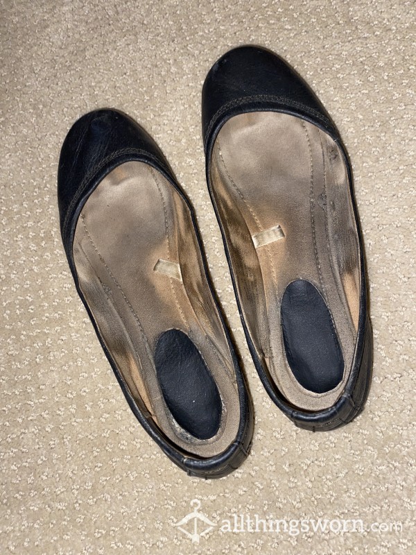 (SOLD) Black, Stinky, Leather Work Flat Shoes