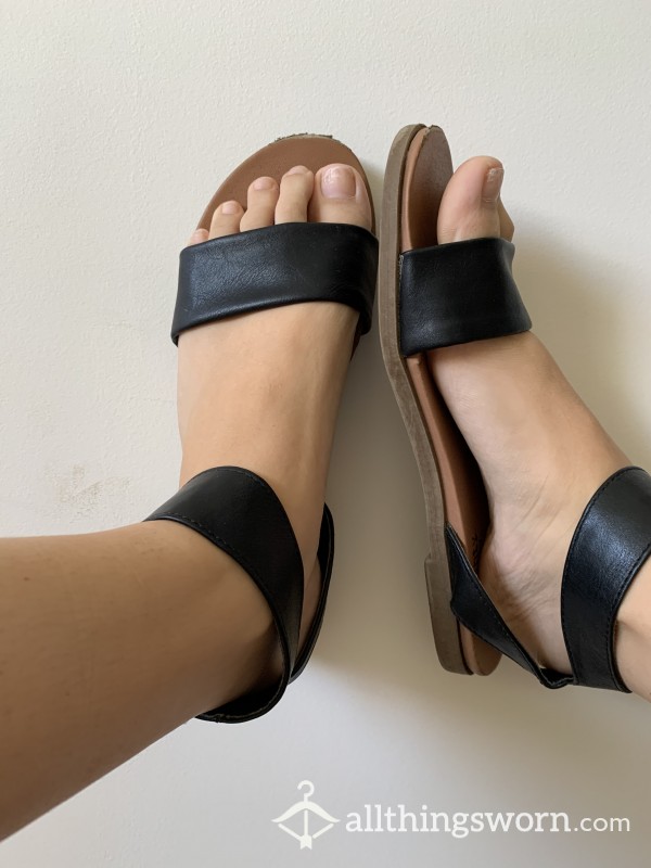 Black Strap Work Shoes 🖤 Size 7