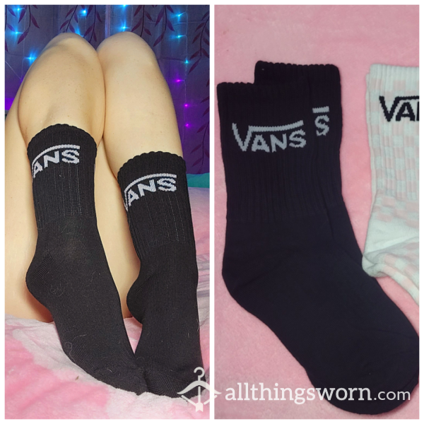 Black Vans Crew Socks In Medium Thickness To Be Worn 4 Days Free W Shipping Included