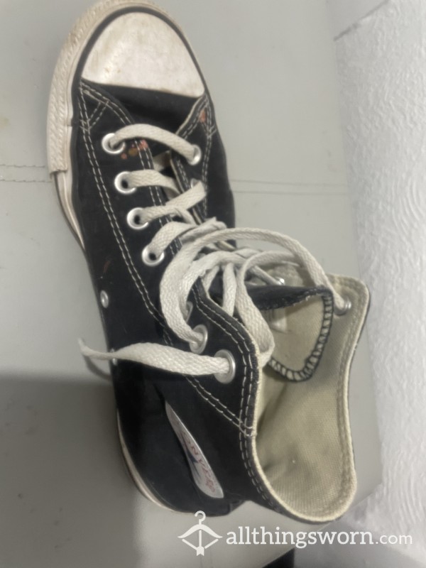 Black Very Worn And Smelly Converse