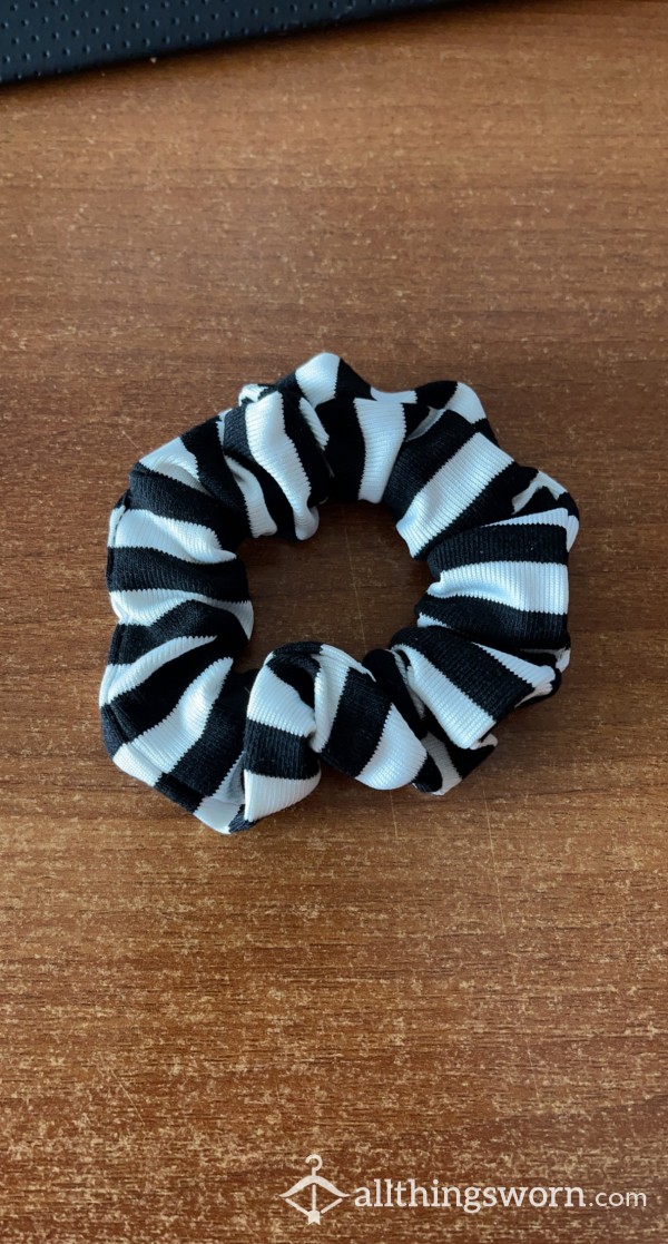 Black & White Striped Hair Scrunchie 💕 Used & Stuffed