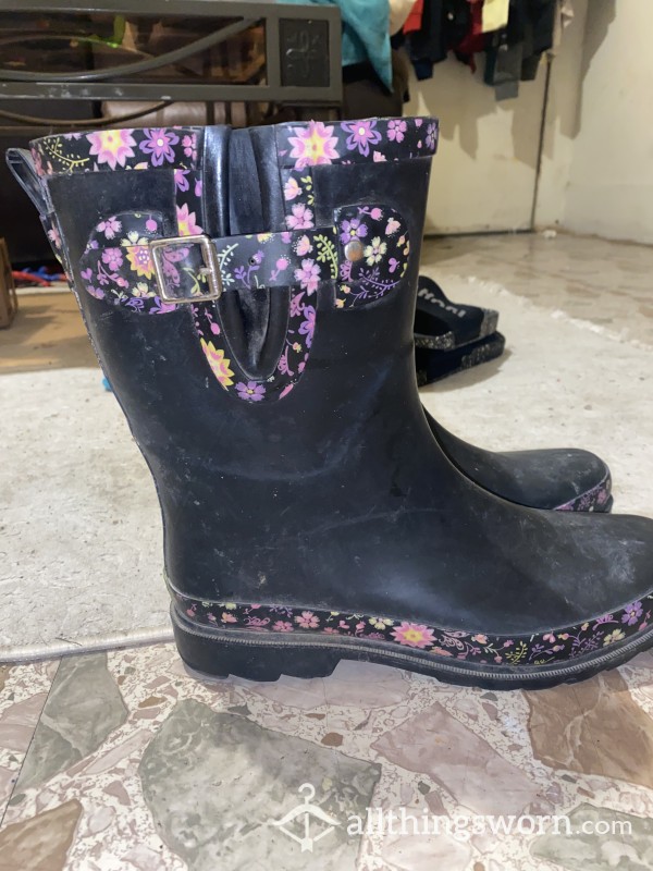 Black With Flower Rain Boots Old Well Worn