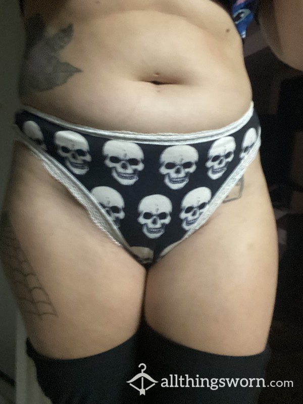 Black With Skulls 💀 Thong Used