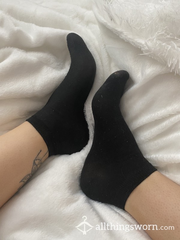 Black Worn Ankle Socks 🖤