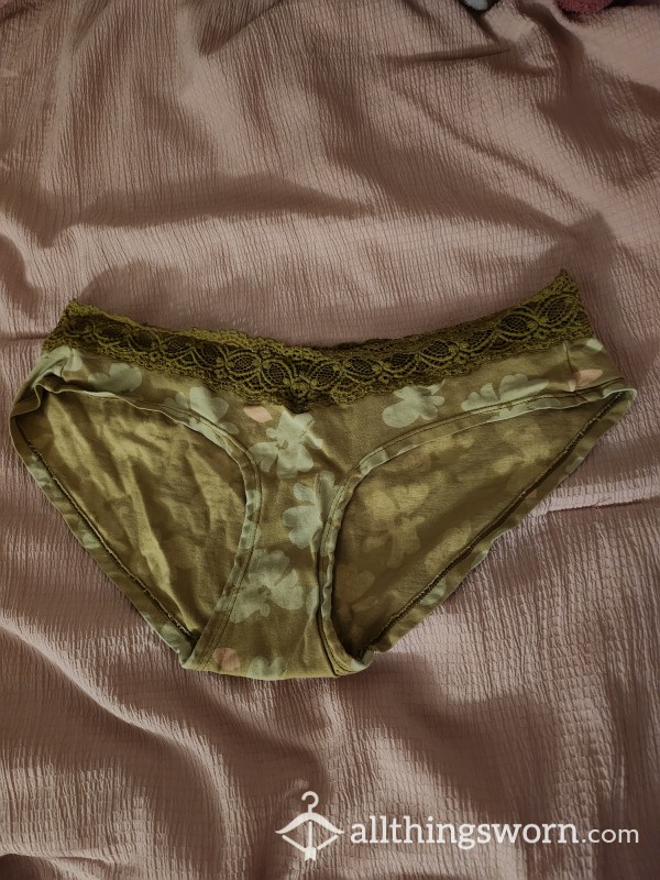 Bleached Light Green Floral Panties With Lace Trim