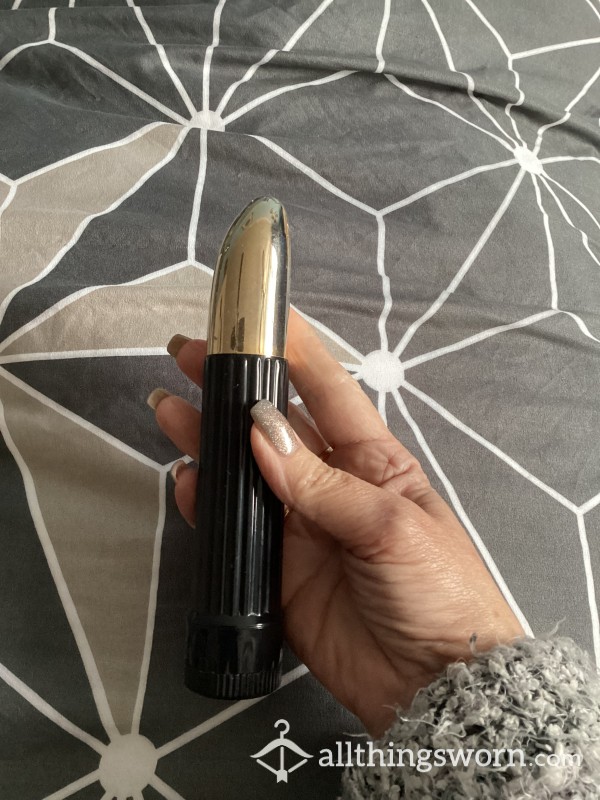 Blk And Gold Vibrator