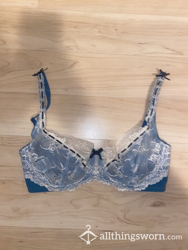 Blue And White Lace Bra💙