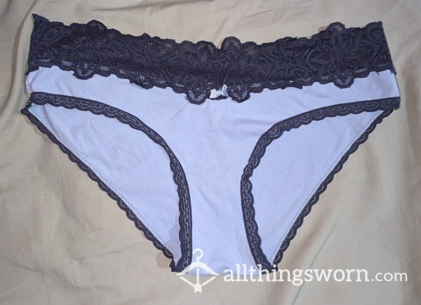 Blue Cheeky Panties With Lace Trim 😏🍑