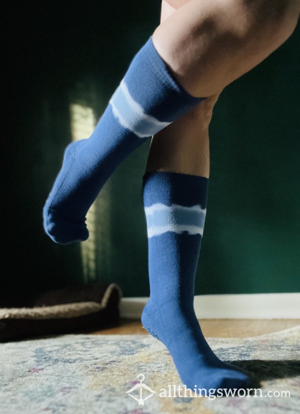 Blue Tavi Grippy Socks! 💙🩵🤍