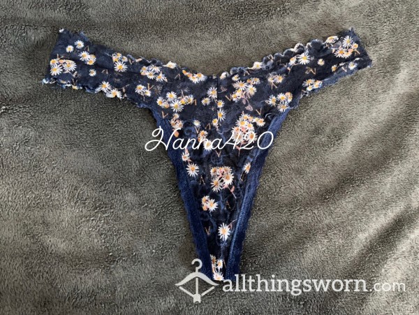 Blue Thong Lace White Daisies