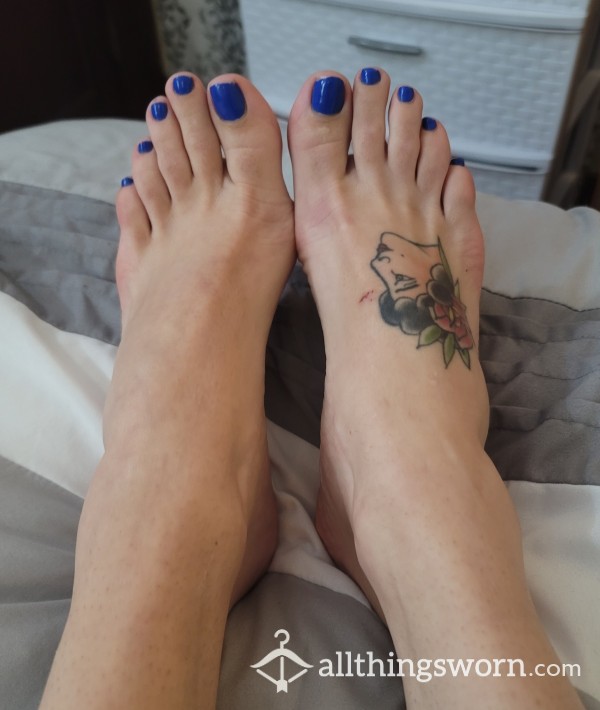 Blue Toe Nail Polish Foot Pics