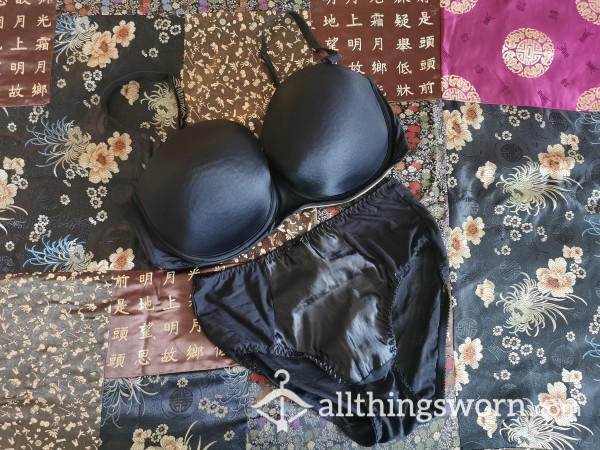 Bra And Knickers Set