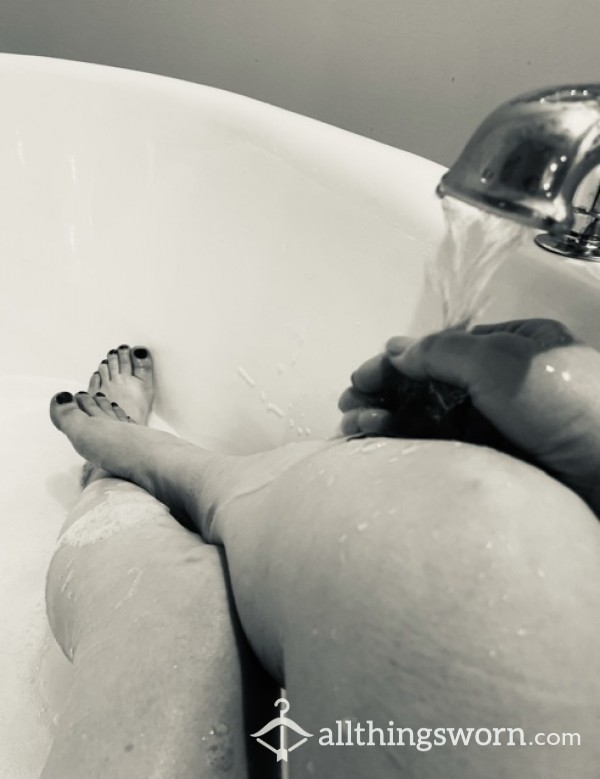 Bubble Bath Foot Fun Video