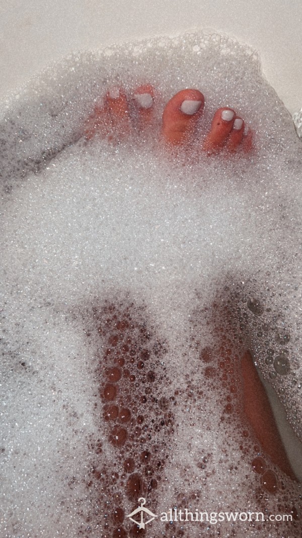 Bubble Bath Toes Video