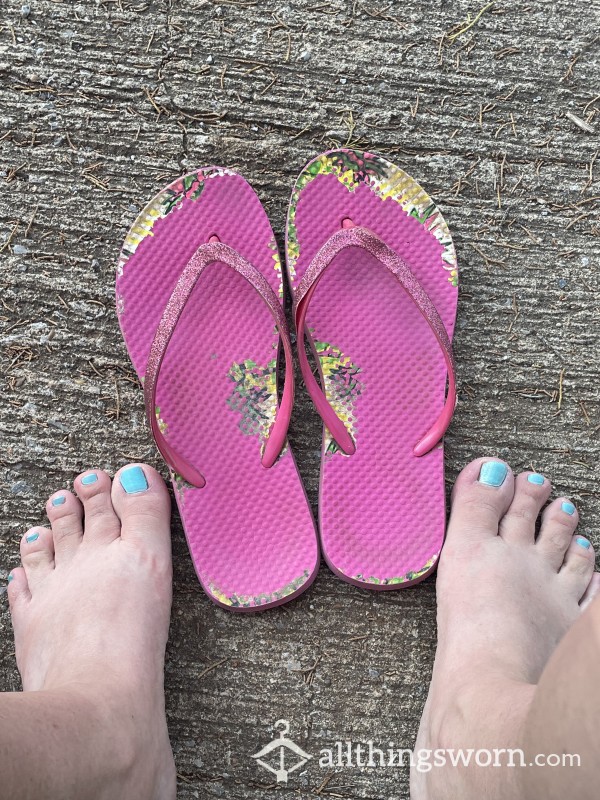 Busted Stinky Smelly, Very Worn In Thrashed Pink Floral Flip-flops