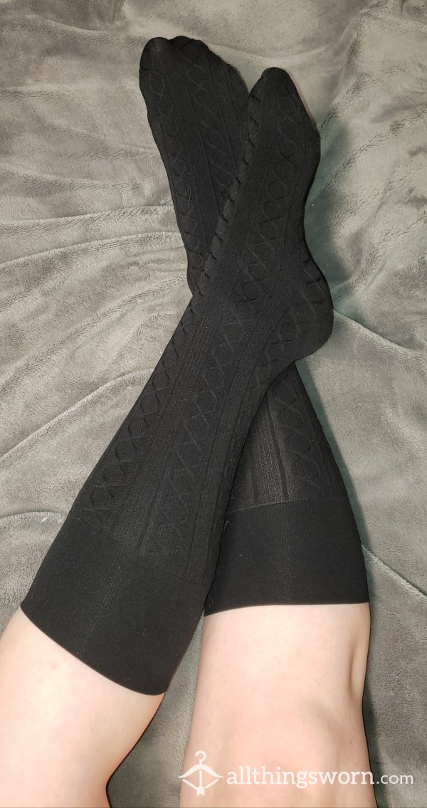 Cable Knit Knee-Highs