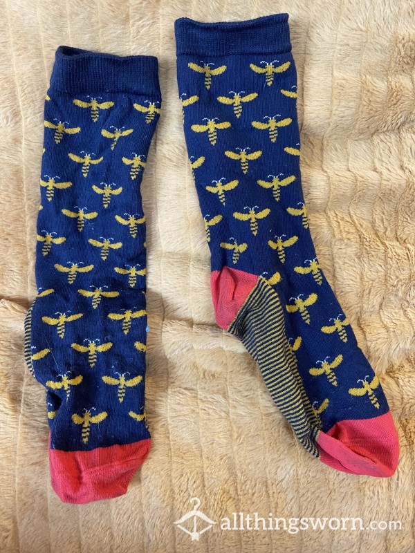 Calf Length Blue Bees Striped Heel Socks