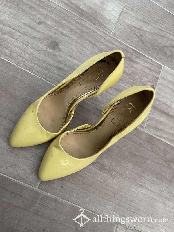 REDUCED PRICE-Canary Bcbg Pointed Heel🐤