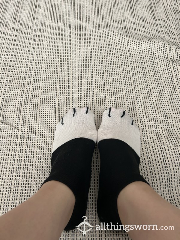 Black Cat Paw Socks  | 24 Hours Wear