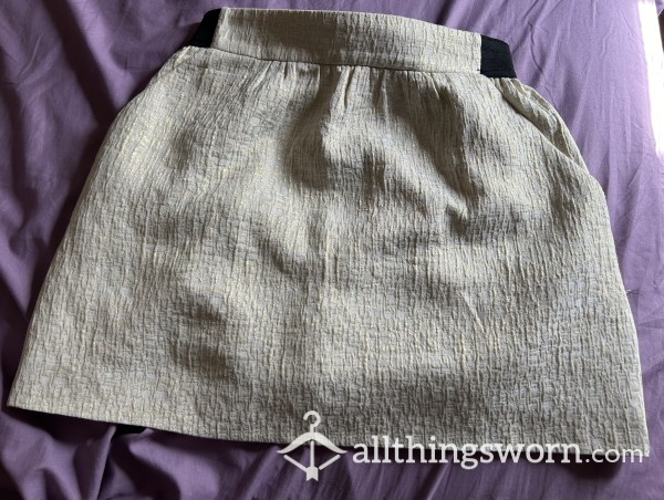 Charlotte Russe White/gold/black Zip Back Skirt! Size Large ❤️
