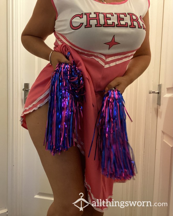 💕 Cheerleader Outfit With Pom Poms 💕