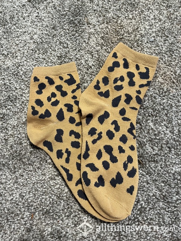 Cheetah Print Socks 🧦