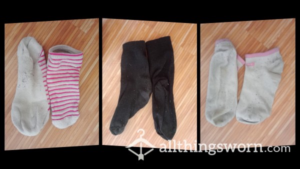 A STEAL. AUTUMN SALE, £5 OFF, THIS WEEK ONLY. Choice Of 3 Pairs Of Socks. Your Choice