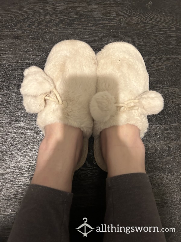 Closed Toe Fluffy Slippers